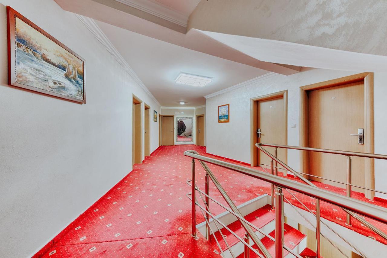 אולסינץ' Hotel Lion מראה חיצוני תמונה