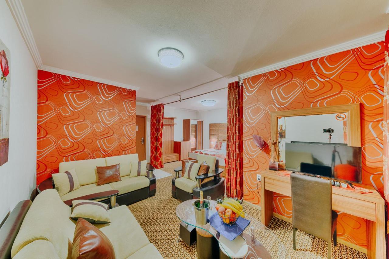 אולסינץ' Hotel Lion מראה חיצוני תמונה