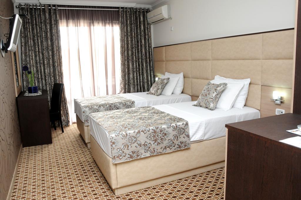 אולסינץ' Hotel Lion מראה חיצוני תמונה