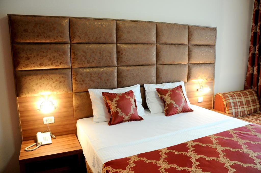 אולסינץ' Hotel Lion מראה חיצוני תמונה