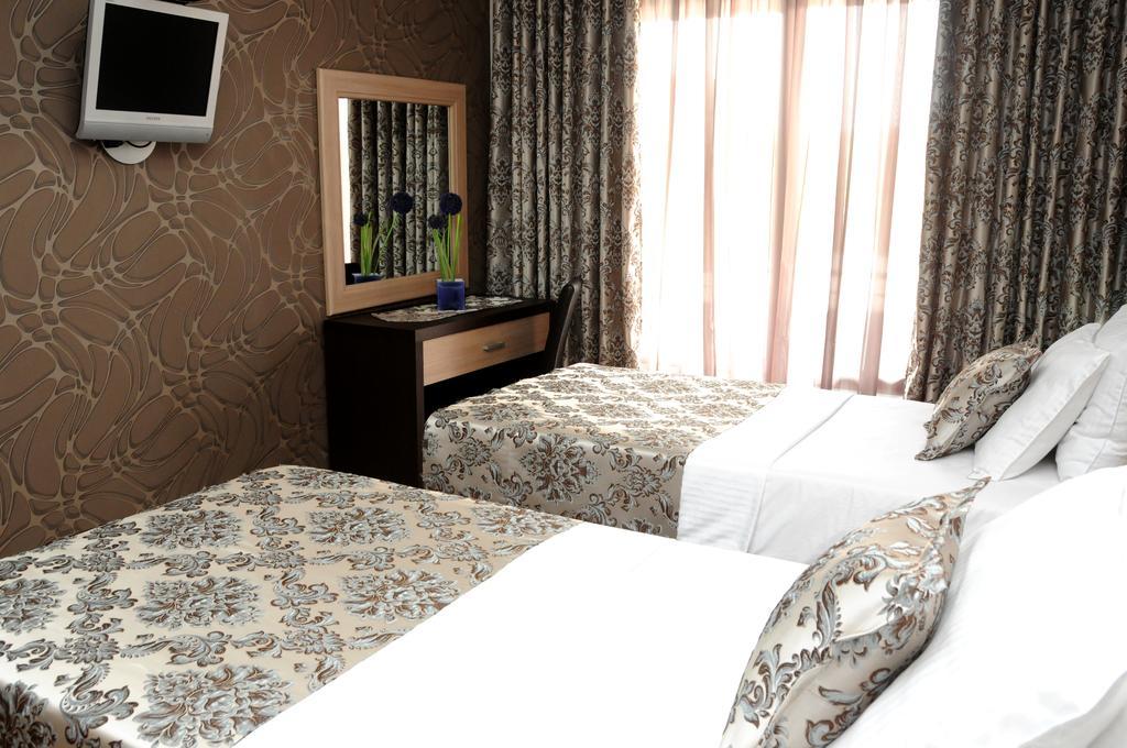 אולסינץ' Hotel Lion מראה חיצוני תמונה