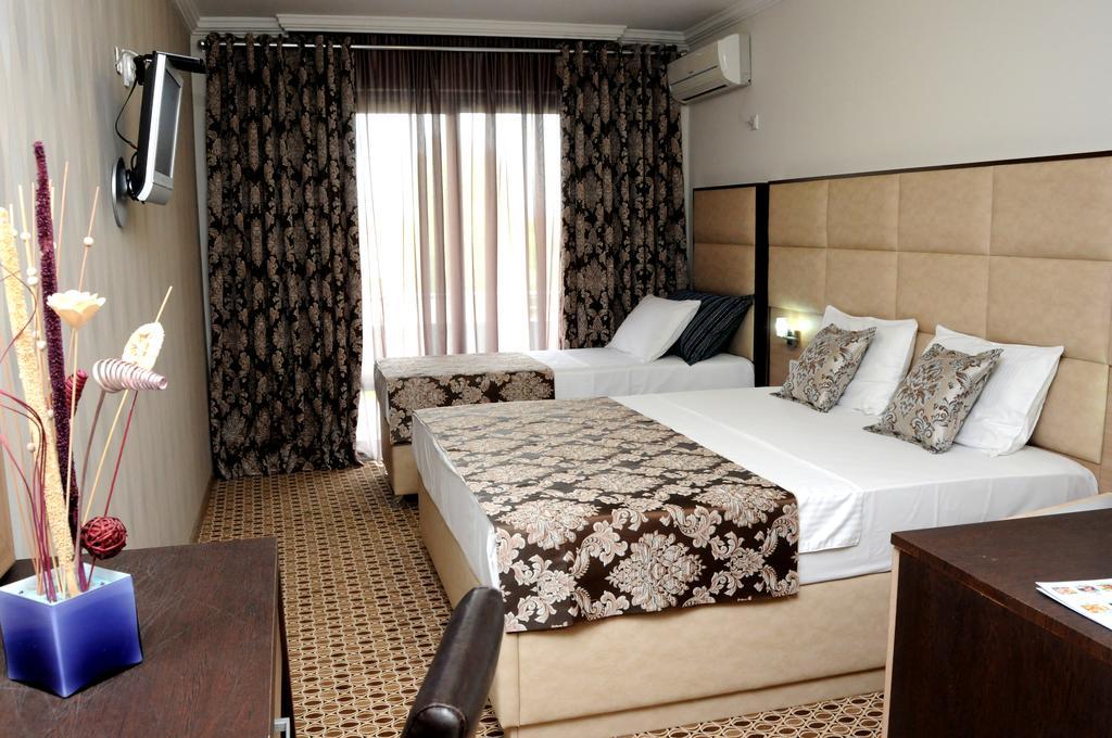 אולסינץ' Hotel Lion מראה חיצוני תמונה